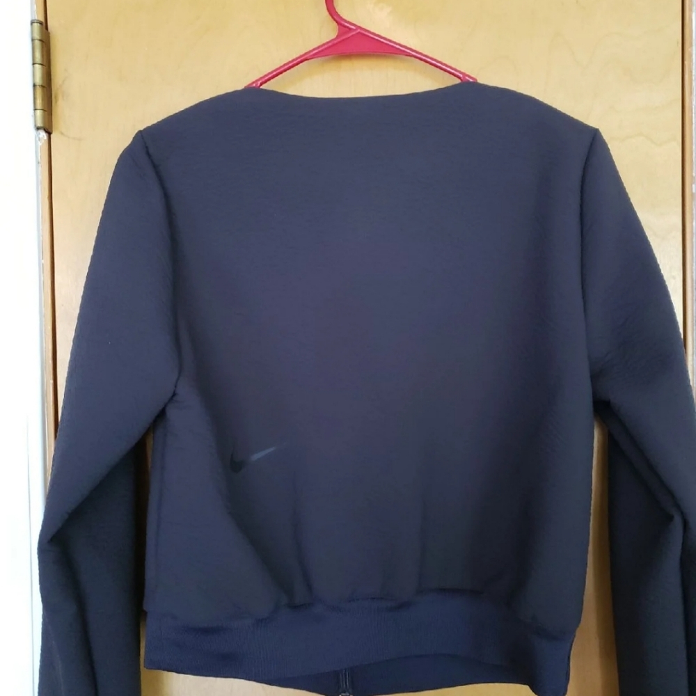 Nike Black Jacket for Women - Picture 5 of 8